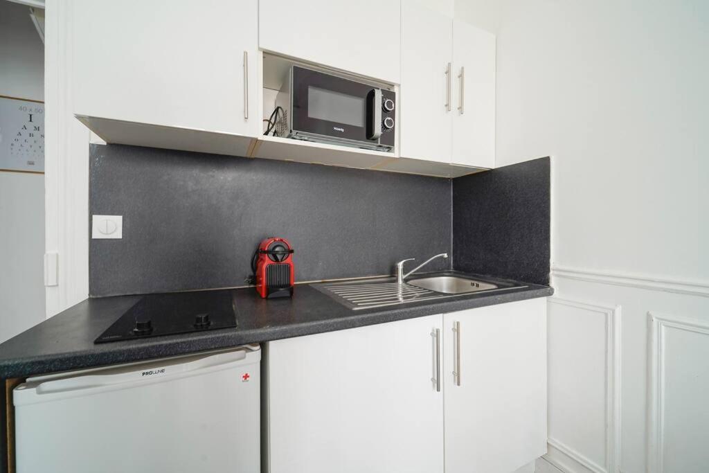 Appartamento Niepce - Blue Flat Next To Avenue Du Maine Parigi