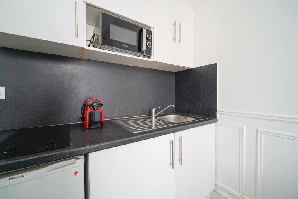 Appartamento Niepce - Blue Flat Next To Avenue Du Maine Parigi