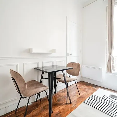 Appartamento Niepce - Blue Flat Next To Avenue Du Maine Parigi