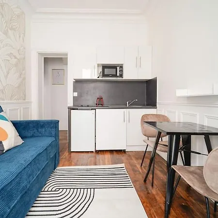 Appartamento Niepce - Blue Flat Next To Avenue Du Maine Parigi